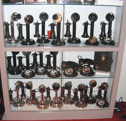 Phonemandave Display case of Candlesticks