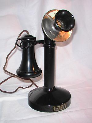 Federal Deskstand